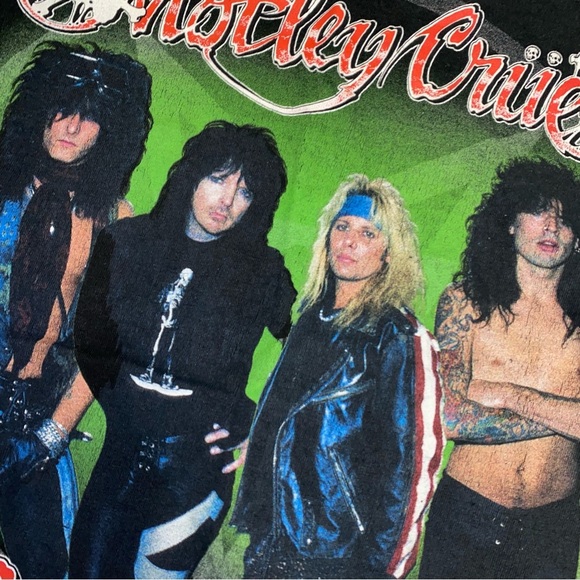 Motley Crue Dr. Feelgood Graphic T-Shirt 2021 Dr Feelgood Photo T-Shirt - Picture 6 of 7